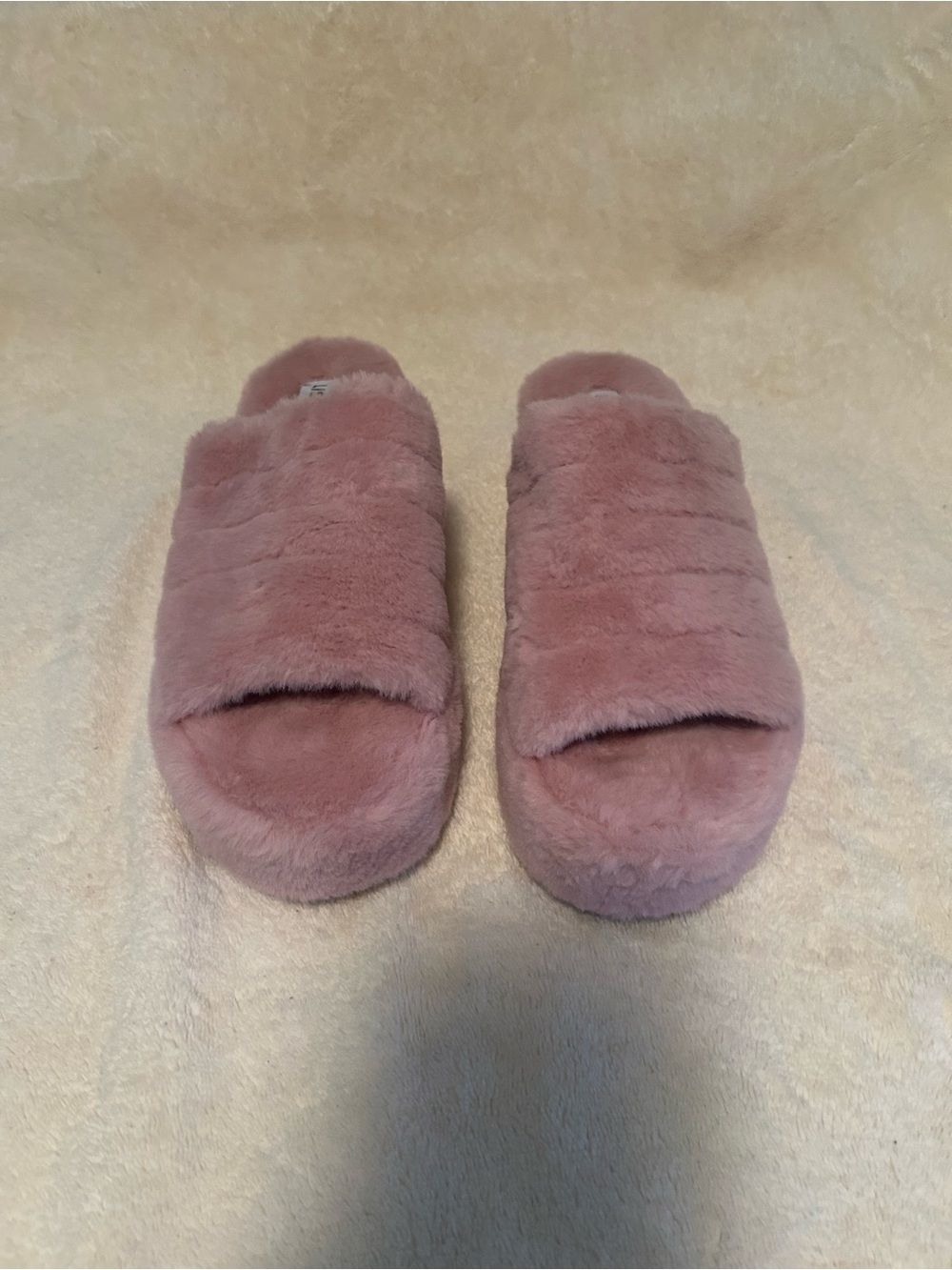 Comfy Women’s Plush Slide Slippers in Dusty Rose